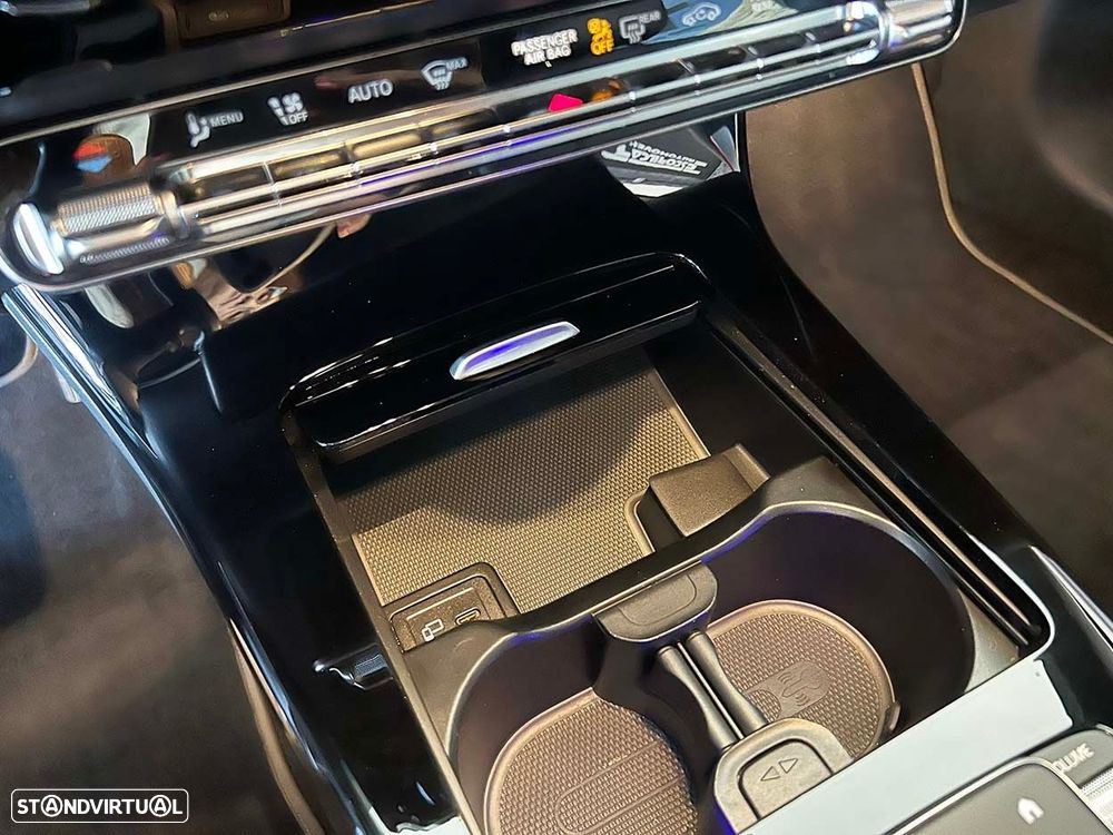 Mercedes-Benz A 250 e 8G-DCT Style - 17