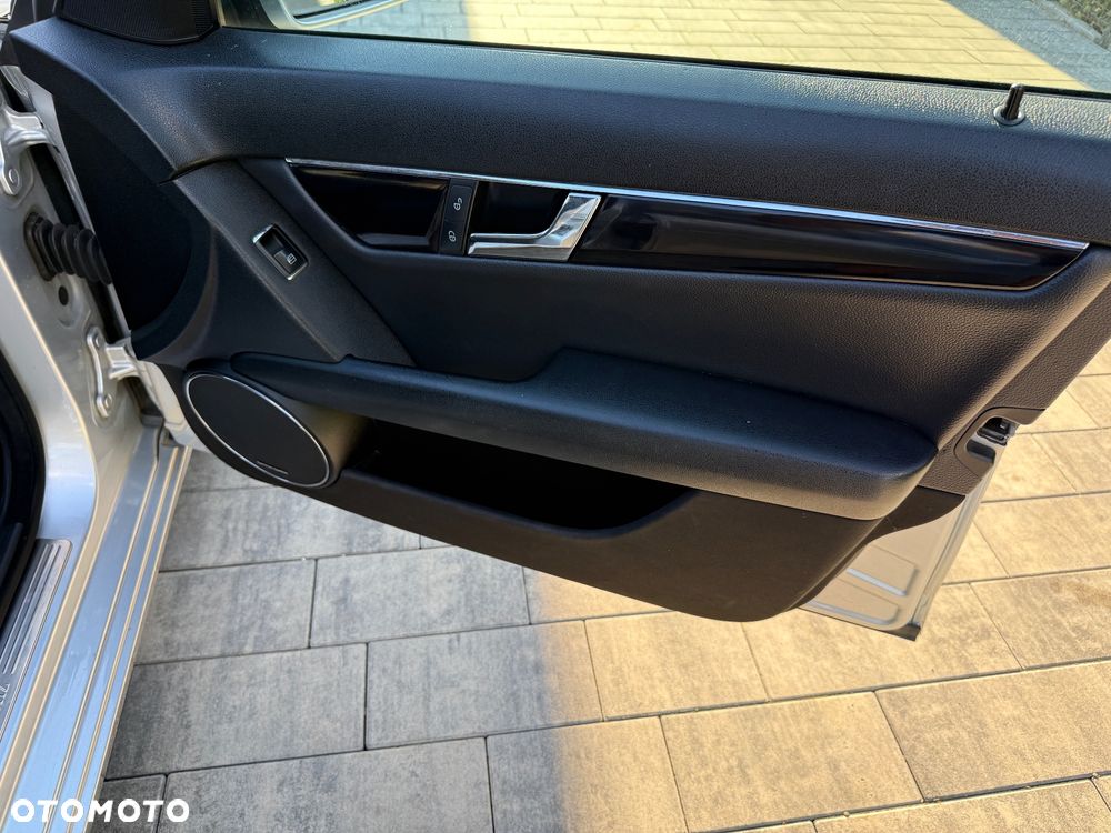 Mercedes-Benz Klasa C 200 Kompressor Avantgarde - 20