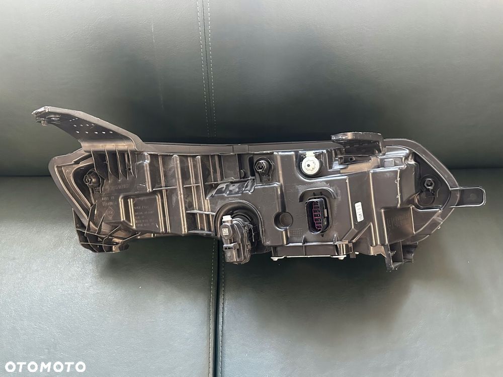 nowa oe lampa lewy przód renault megane e-tech ev black edition 260601764r - 11