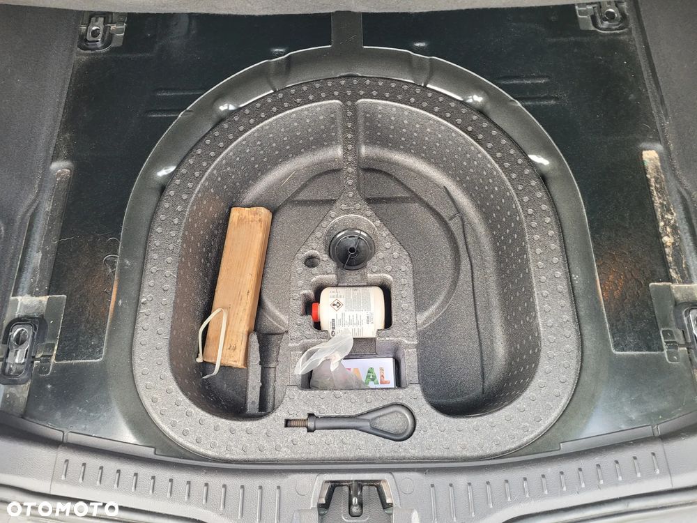 Ford Focus 1.6 TDCi DPF SYNC Edition - 15