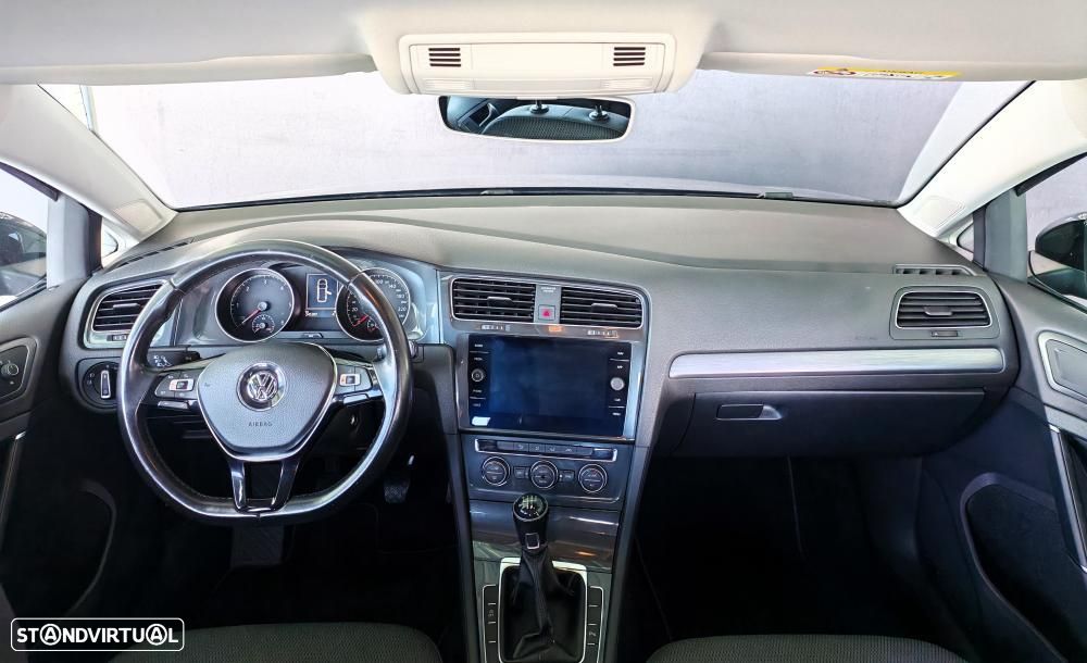 VW Golf Variant 1.6 TDi Confortline - 11