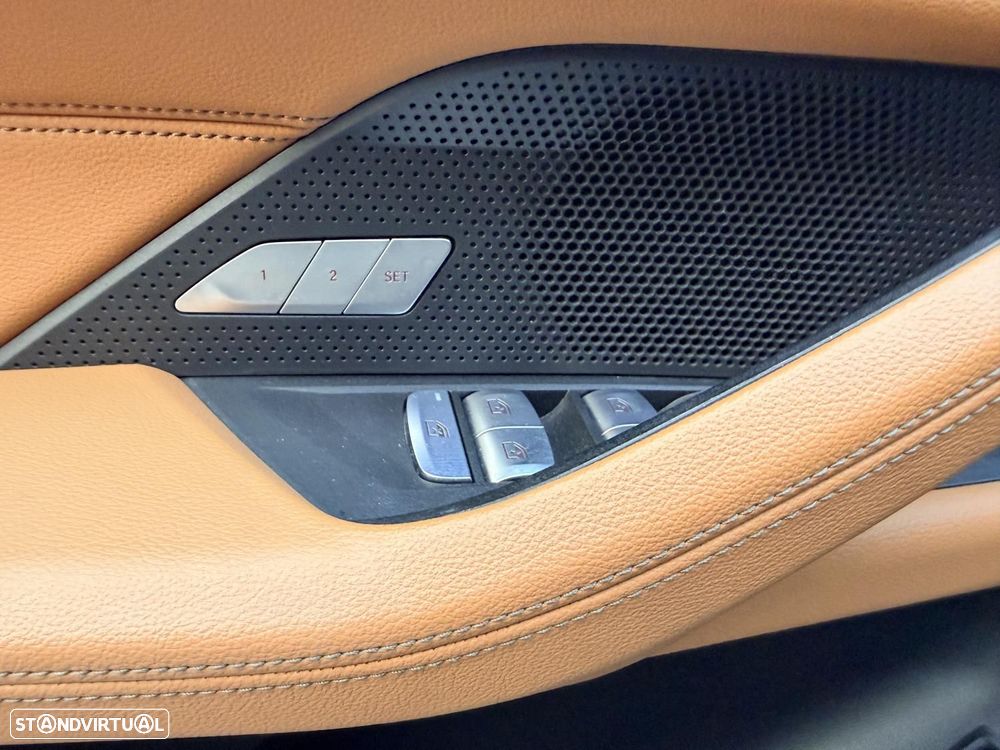 BMW i4 eDrive40 Pack Desportivo M Pro - 11