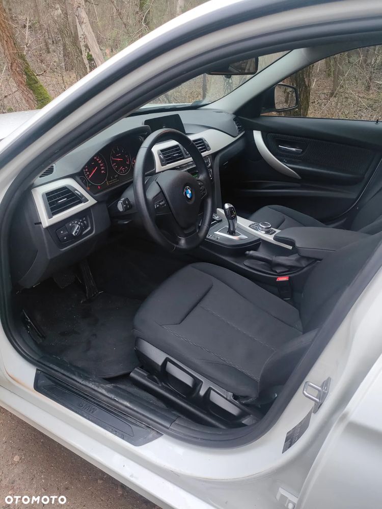 BMW Seria 3 318d - 8