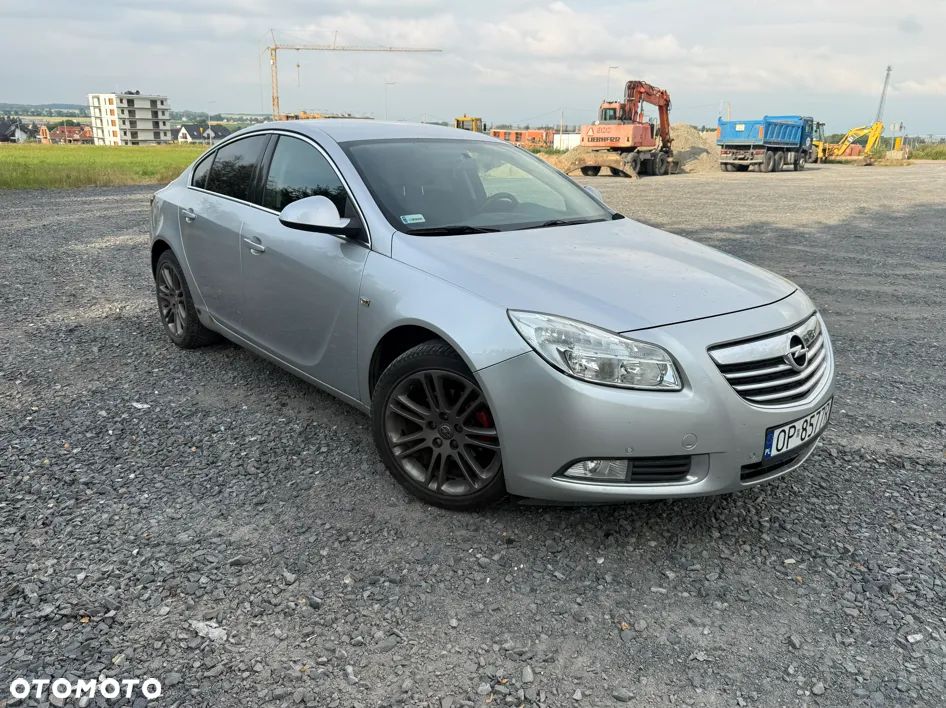 Opel Insignia 1.8 - 2