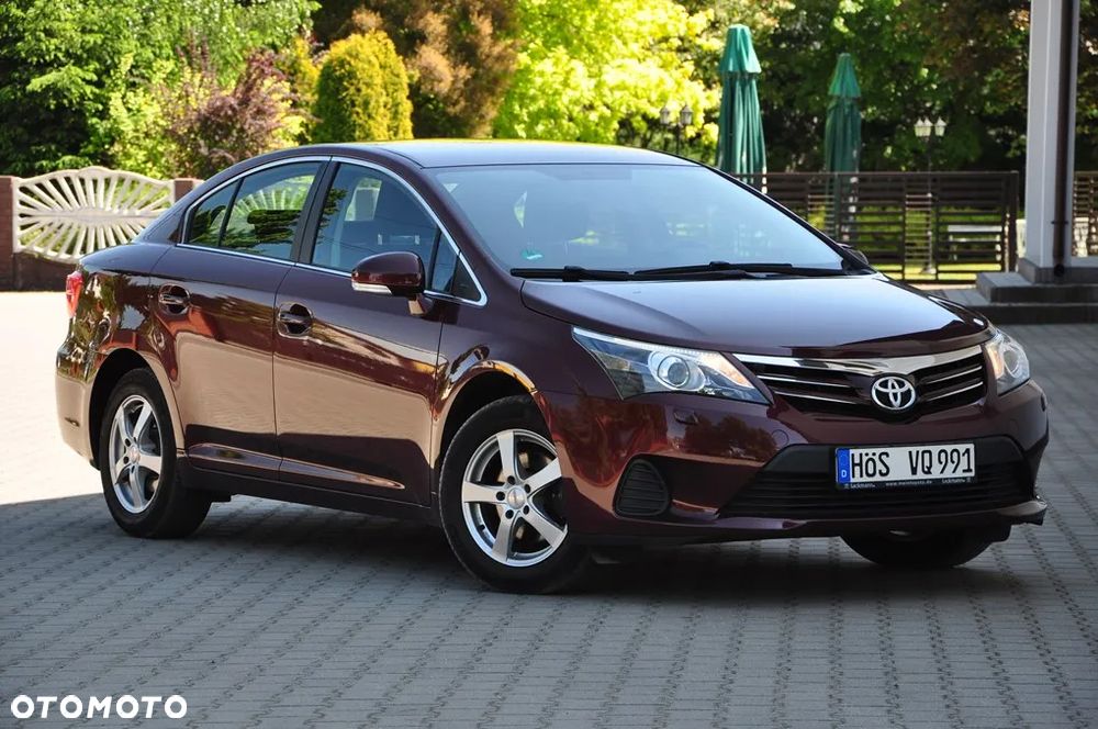 Toyota Avensis 1.6 Active - 18