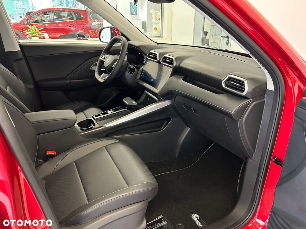 MG ZS - 16
