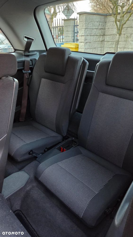 Opel Zafira 1.8 Elegance - 24