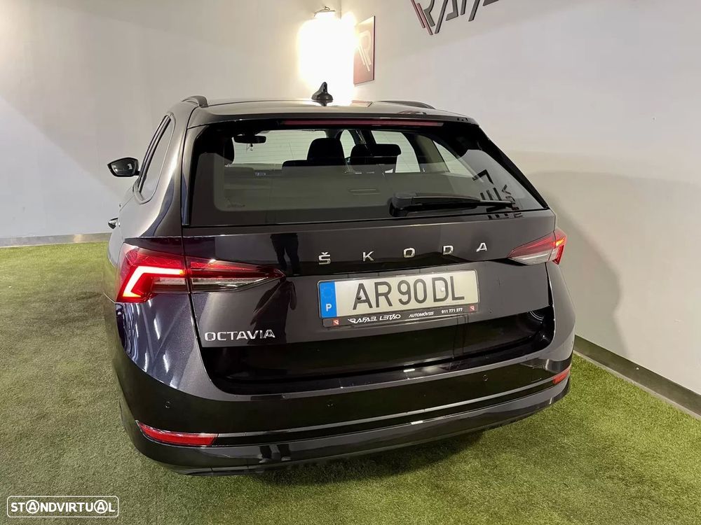Skoda Octavia Break 2.0 TDI Ambition DSG - 9