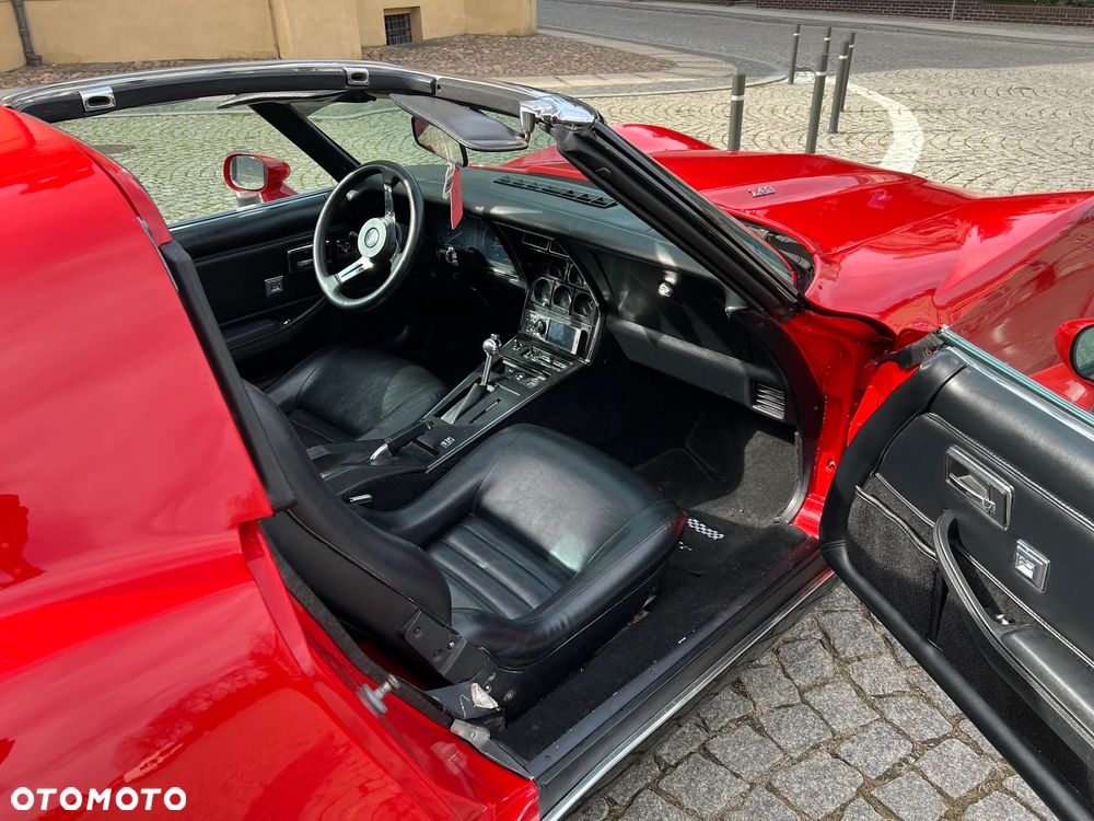 Chevrolet Corvette - 6