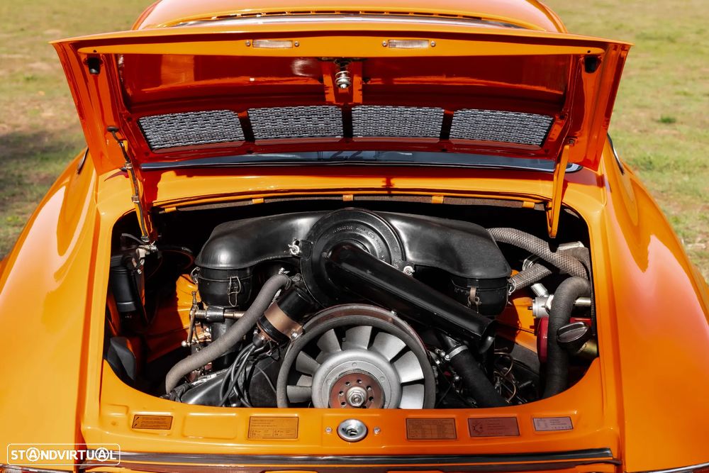 Porsche 911 Série F - 37