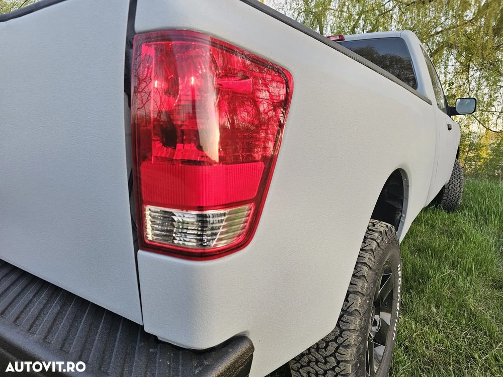 Nissan Titan - 17
