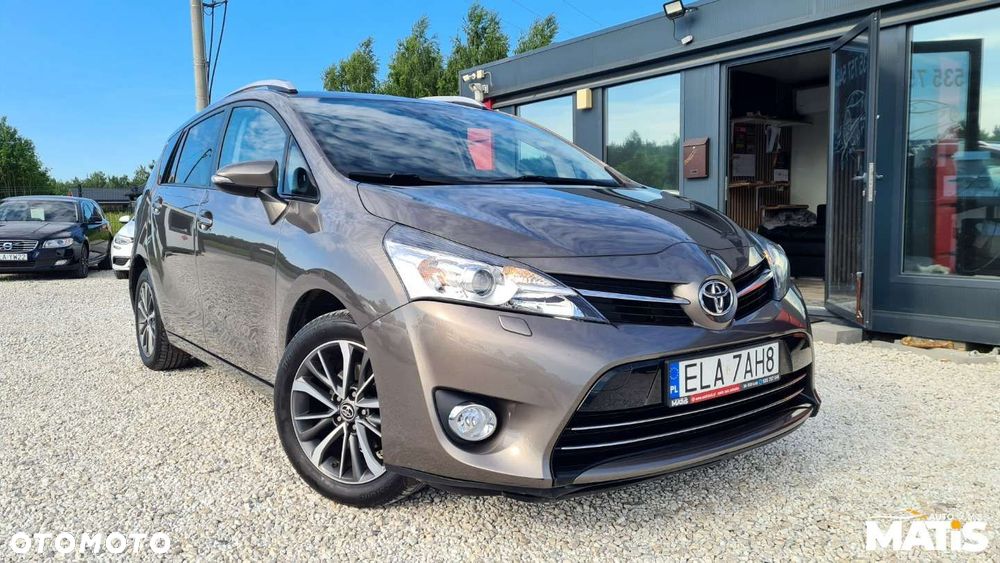 Toyota Verso - 5