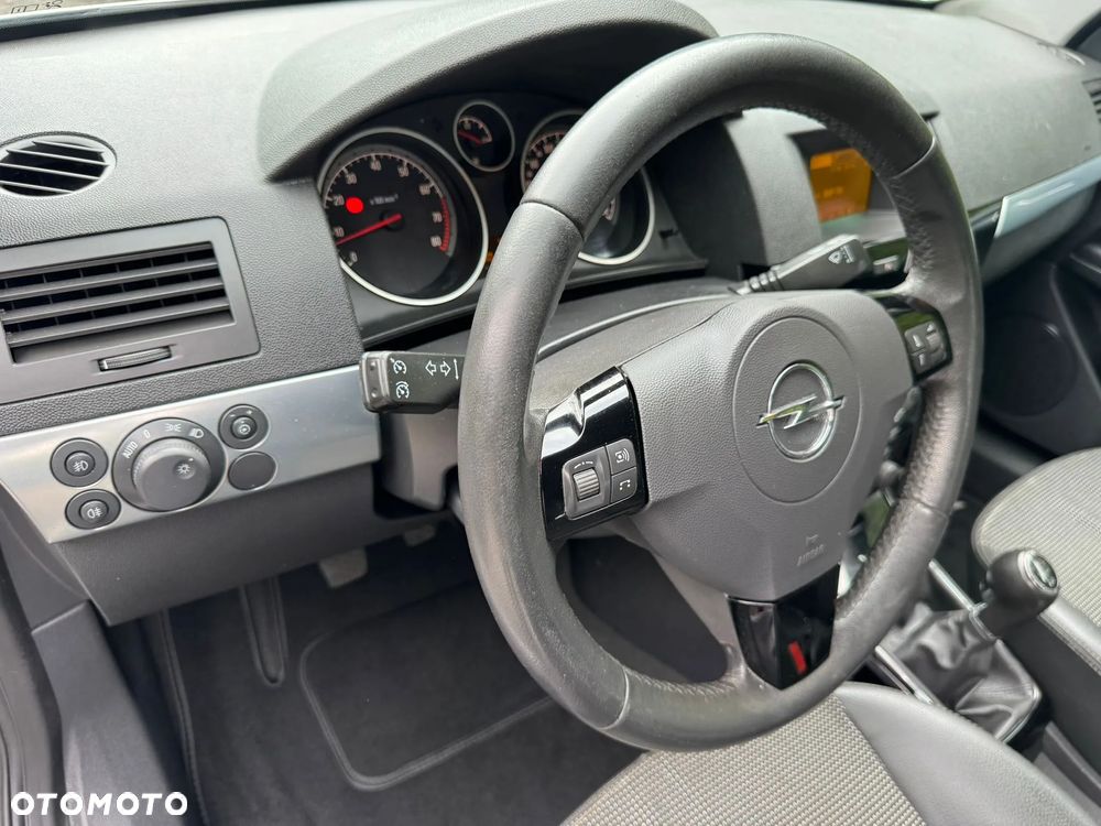 Opel Astra 1.6 Easytronic Cosmo - 23