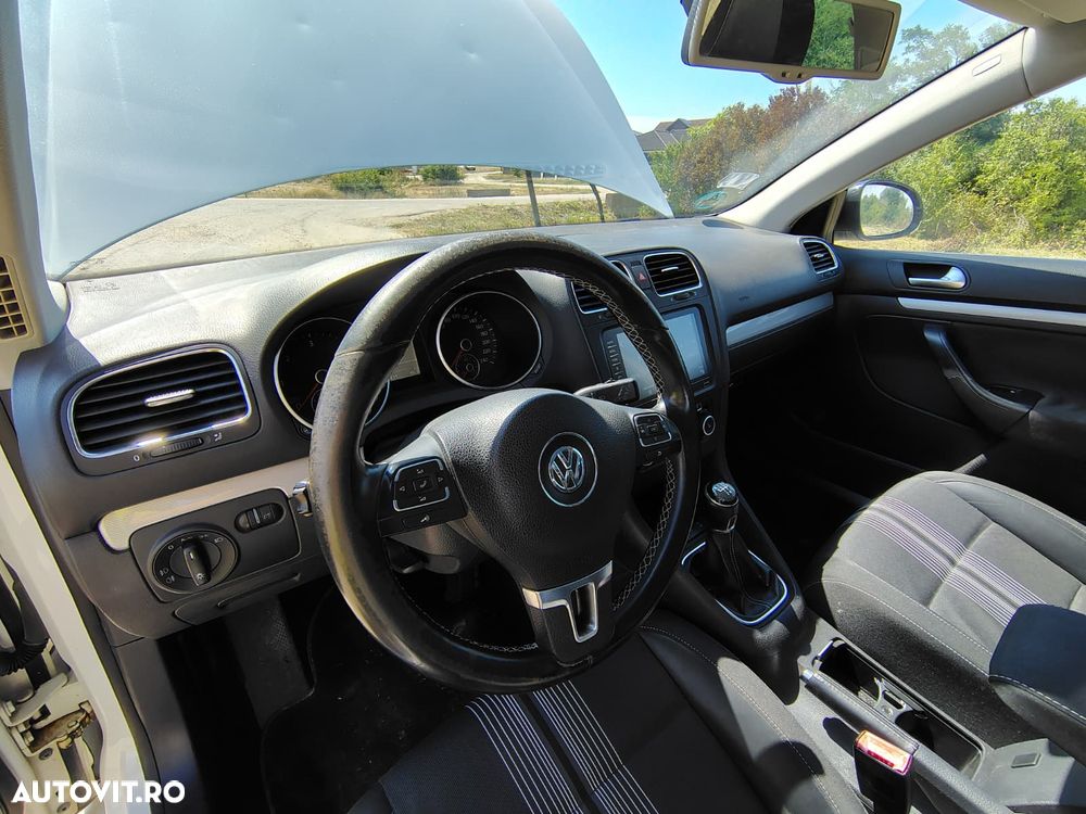 Volkswagen Golf 1.6 TDI DPF MATCH - 10