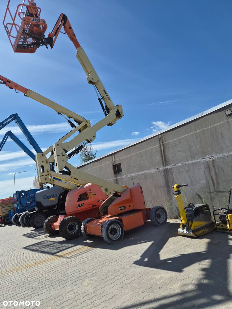 JLG E450AJ - 1