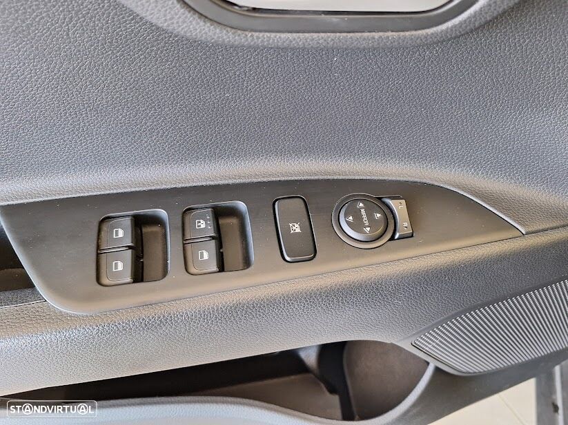 Kia Stonic - 11