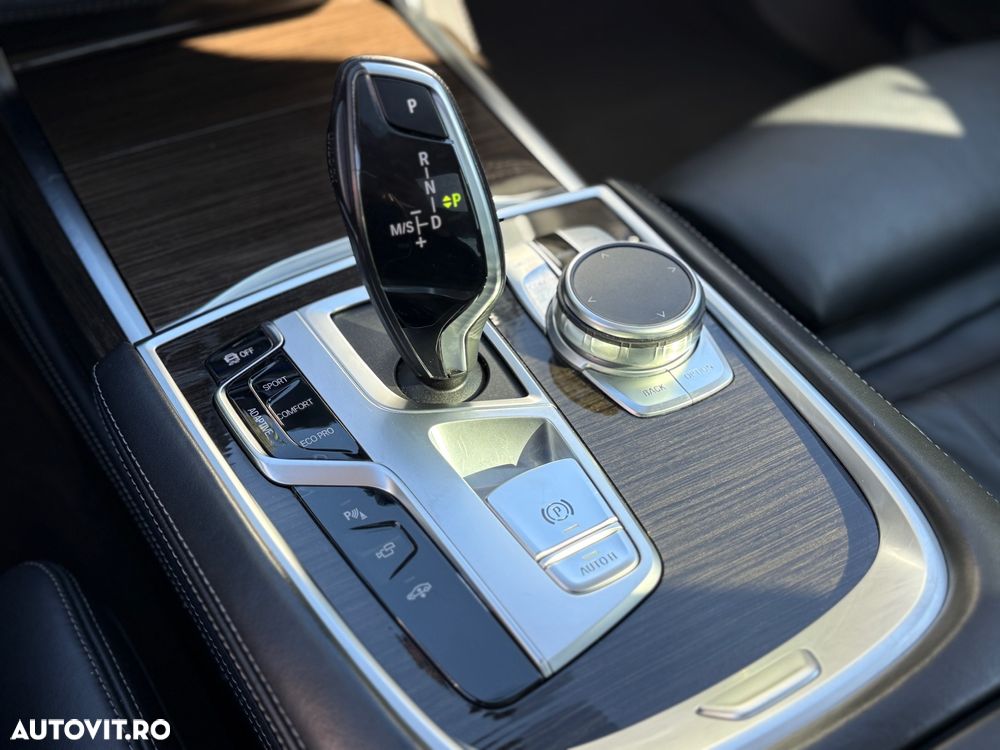 BMW Seria 7 740Li xDrive - 9