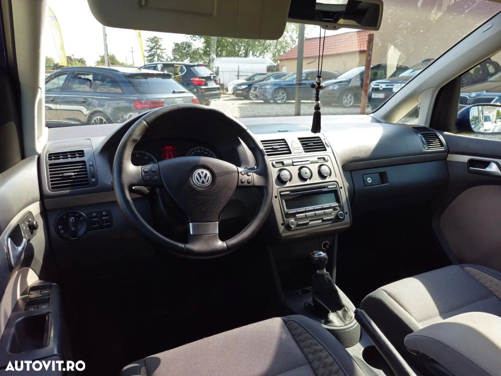 Volkswagen Touran 1.4 TSI Cross - 7