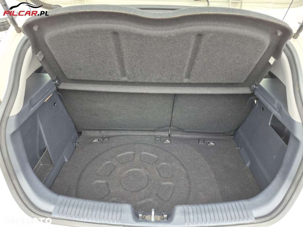Kia Rio - 13
