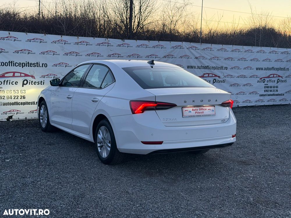 Skoda Octavia 2.0 TDI Ambition - 6