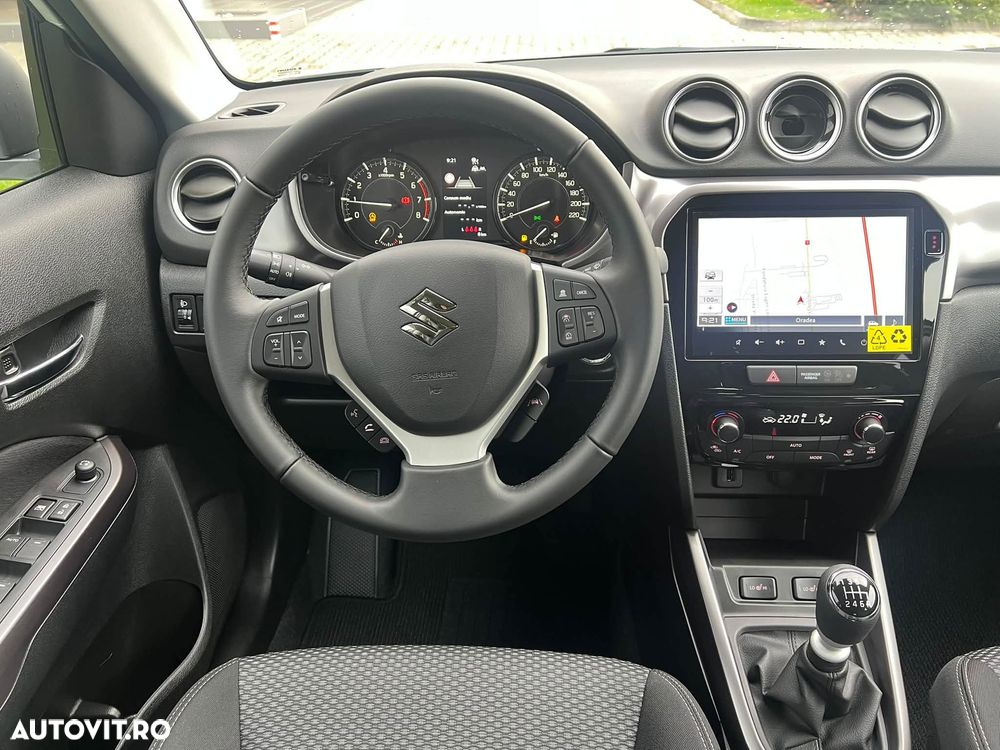 Suzuki Vitara 1.4 Boosterjet 6MT MHEV Passion - 11