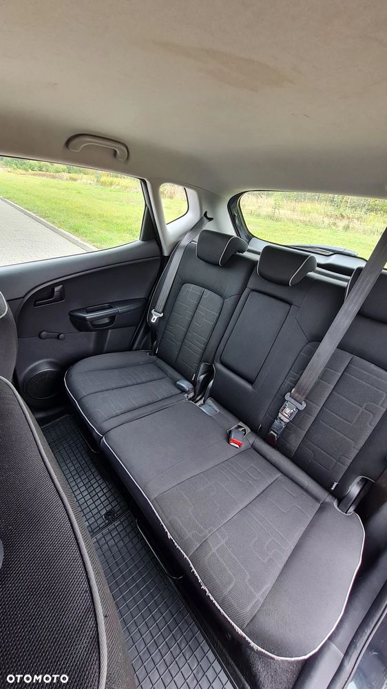 Kia Venga 1.4 CVVT Attract - 19