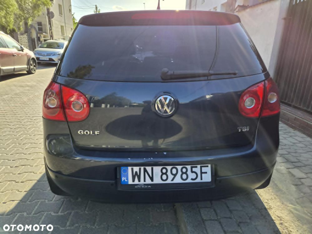 Volkswagen Golf - 5