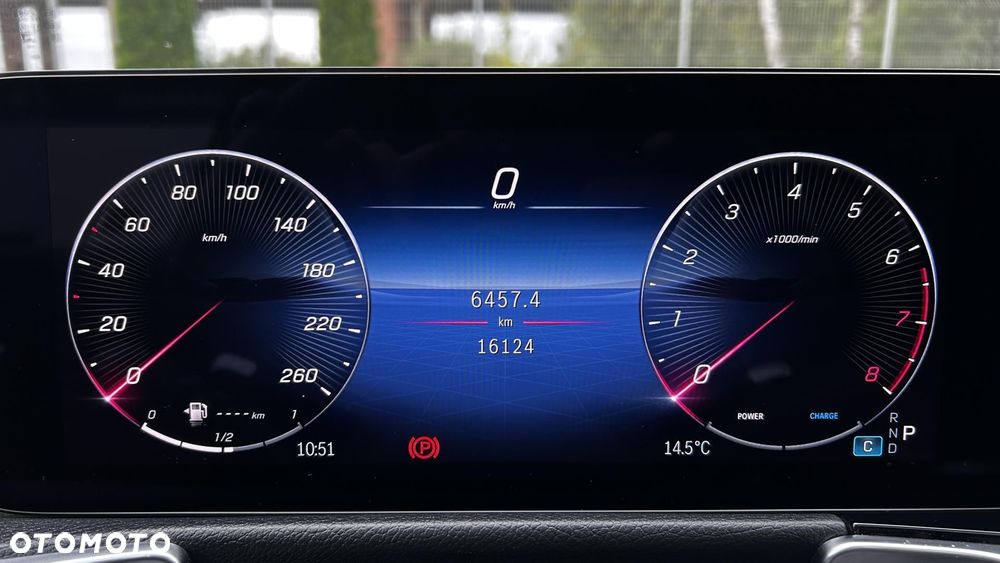 Mercedes-Benz GLB - 16