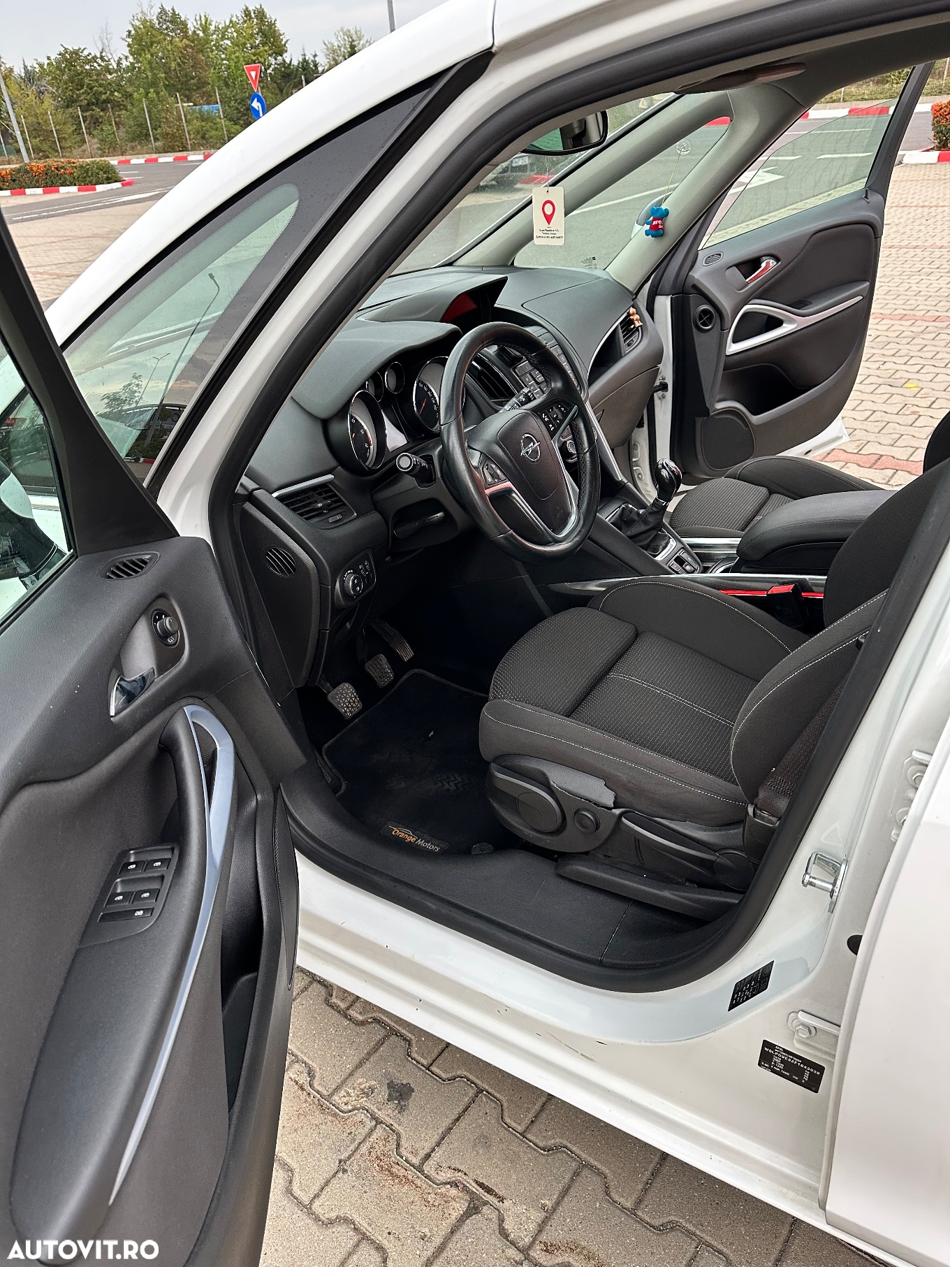Opel Zafira Tourer 1.6 CDTI ECOTEC Start/Stop Edition - 4