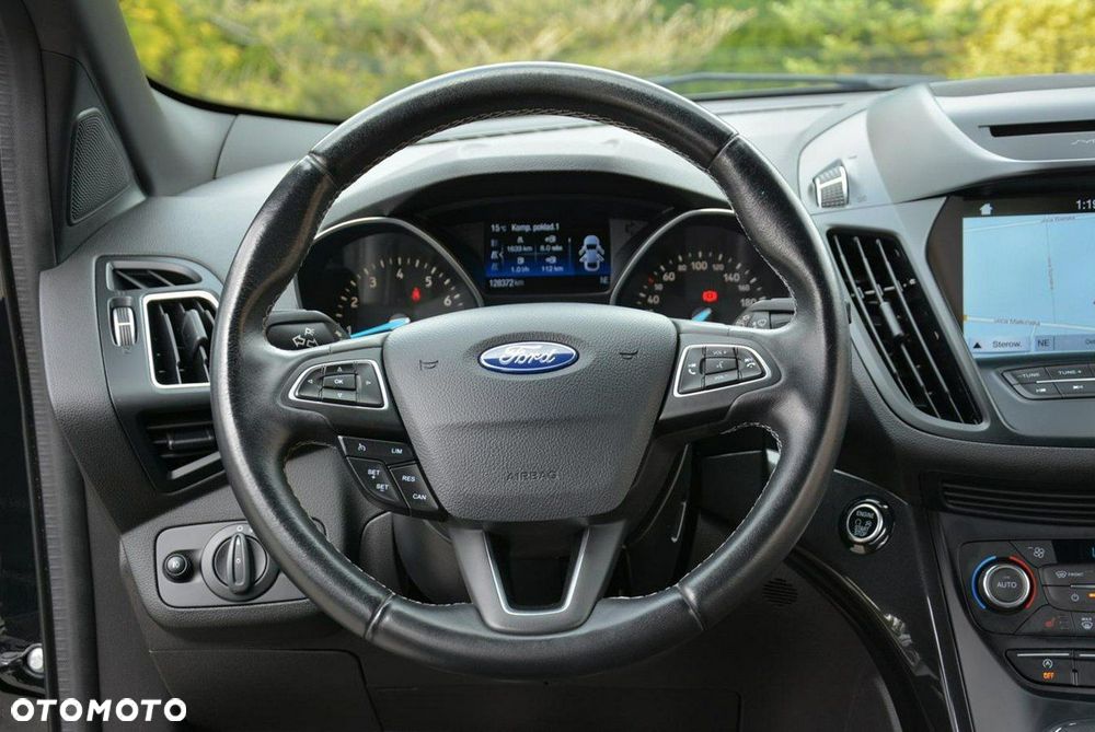 Ford Kuga 1.5 EcoBoost 2x4 ST-Line - 23