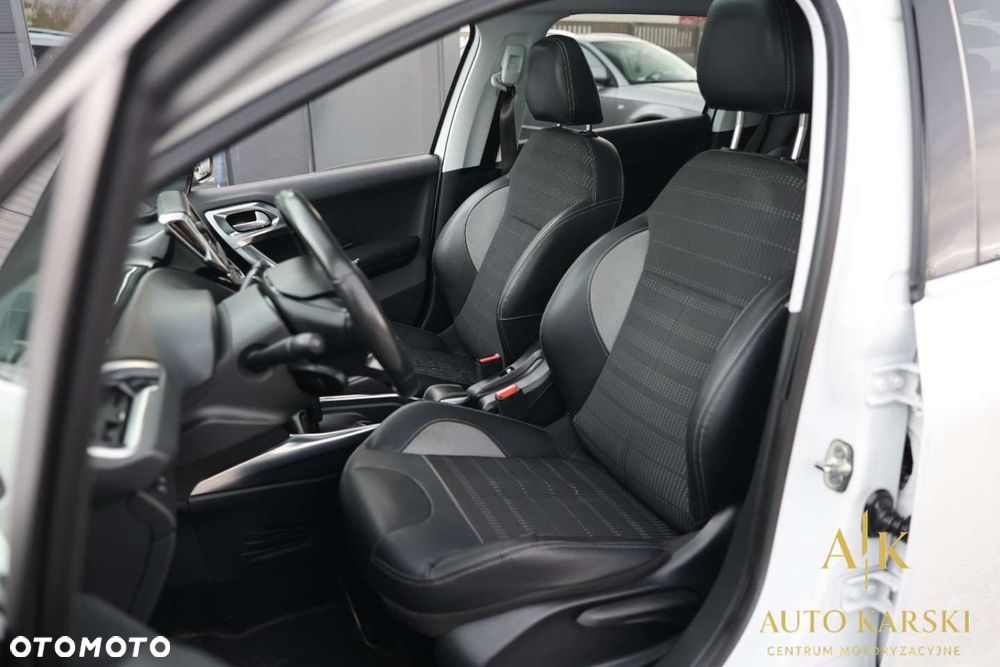 Peugeot 2008 - 25