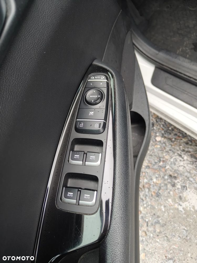 Kia Optima - 10