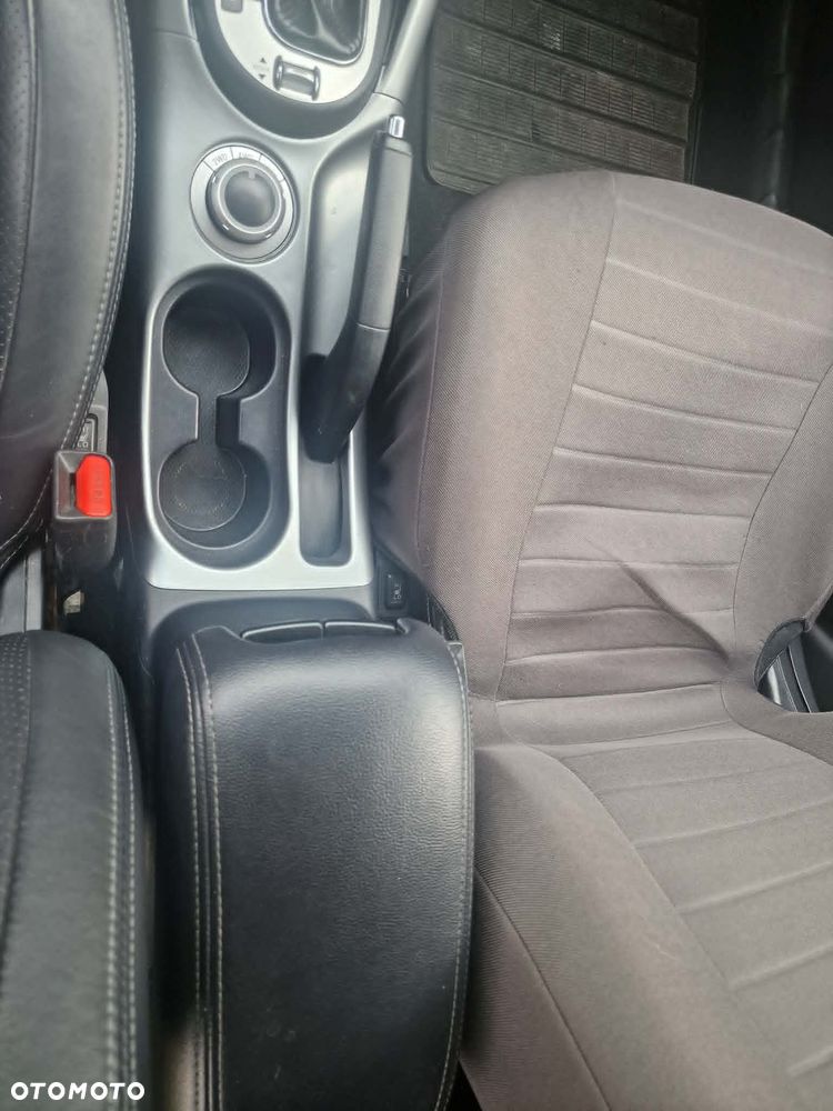 Mitsubishi Outlander 2.2 DID Instyle NAVI TC-SST - 13
