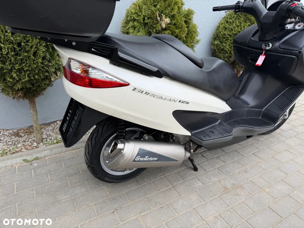 Suzuki Burgman - 15