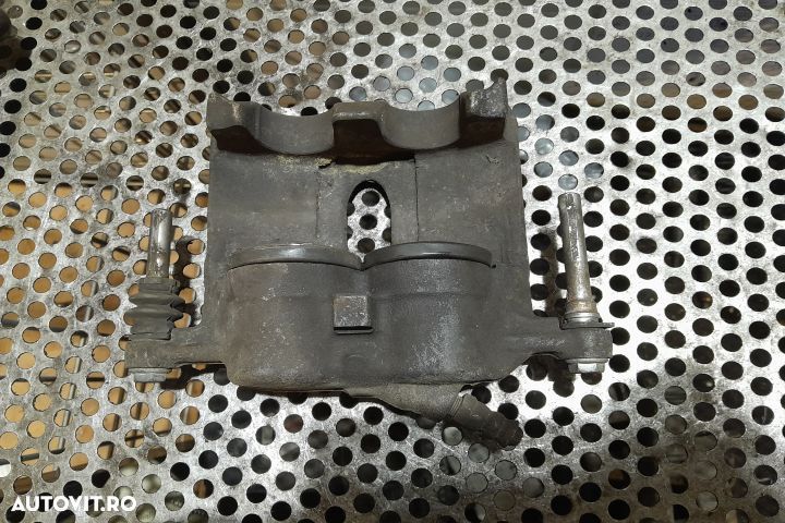 Etrier fata stanga Opel Vivaro A [facelift] [2006 - 2014] Minivan 2.0 - 4