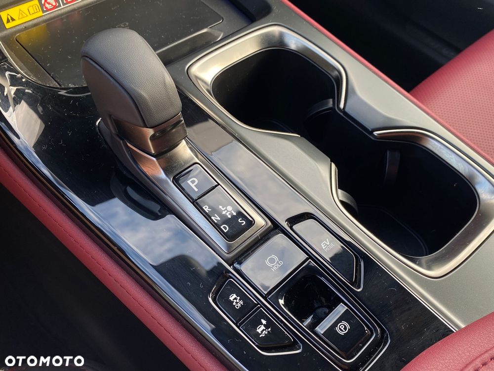 Lexus NX 350h Omotenashi AWD - 22