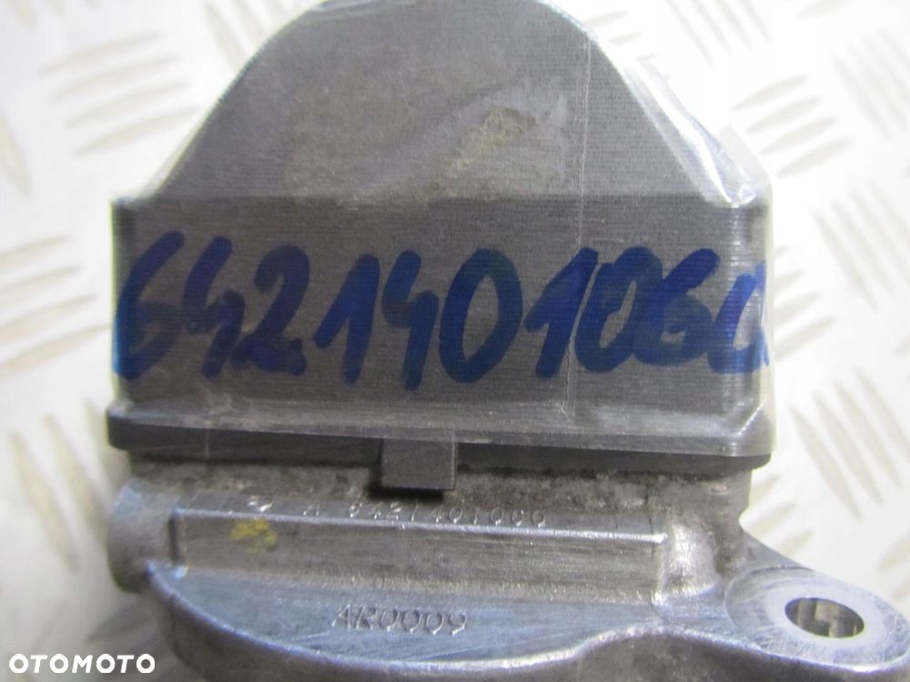 ZAWÓR EGR MERCEDES A 6421401060 A6421402160 - 2