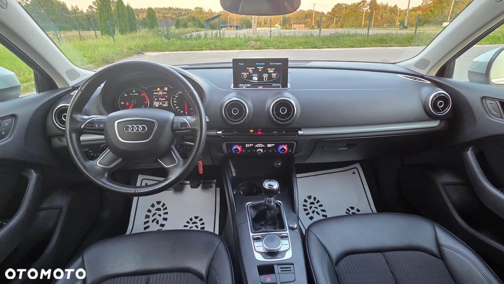Audi A3 Sportback 2.0 TDI S line Sportpaket - 8
