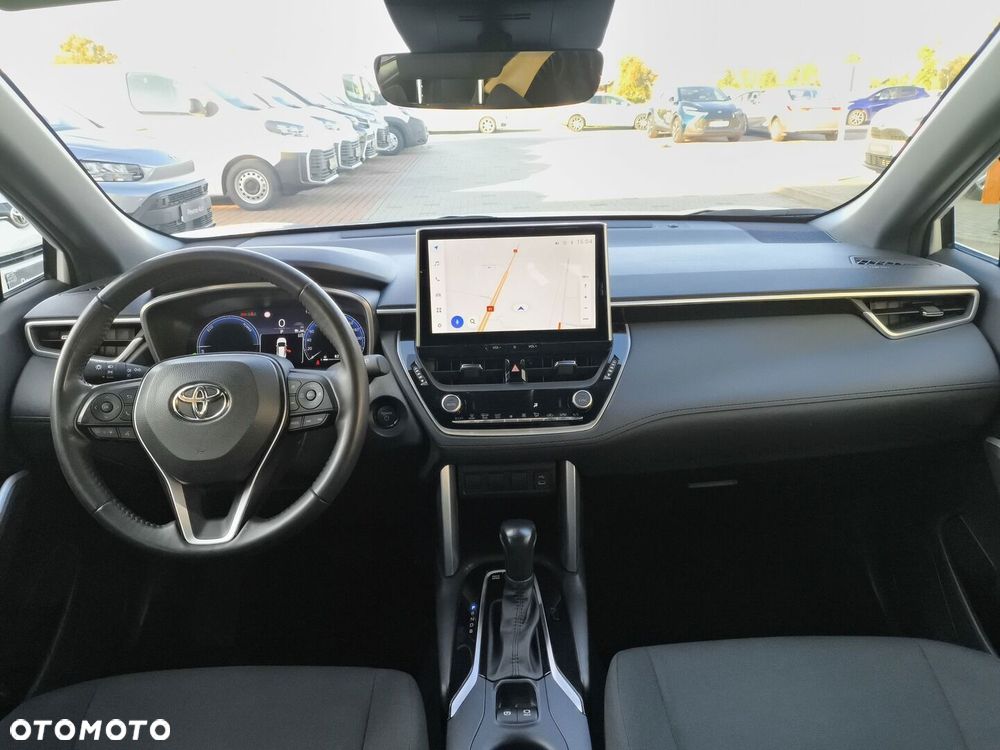 Toyota Corolla Cross - 11