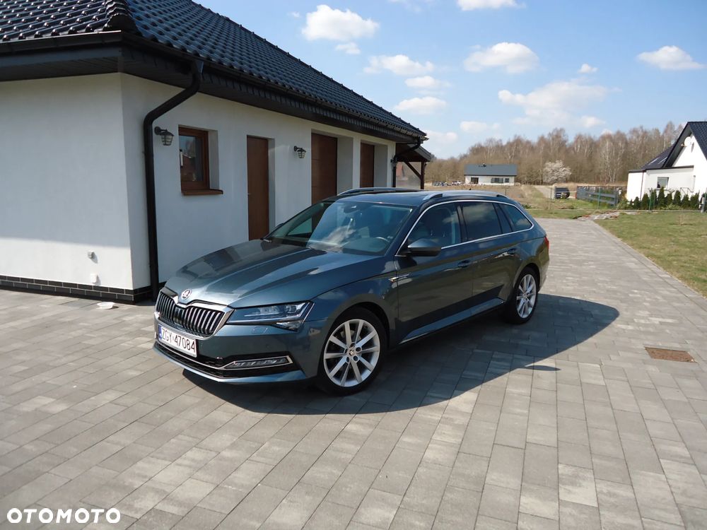 Skoda Superb 2.0 TDI DSG Ambition - 2