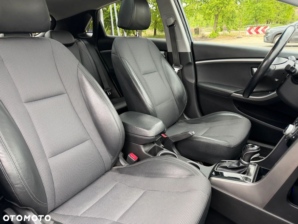 Hyundai i30 1.6 CRDi Premium DCT - 33