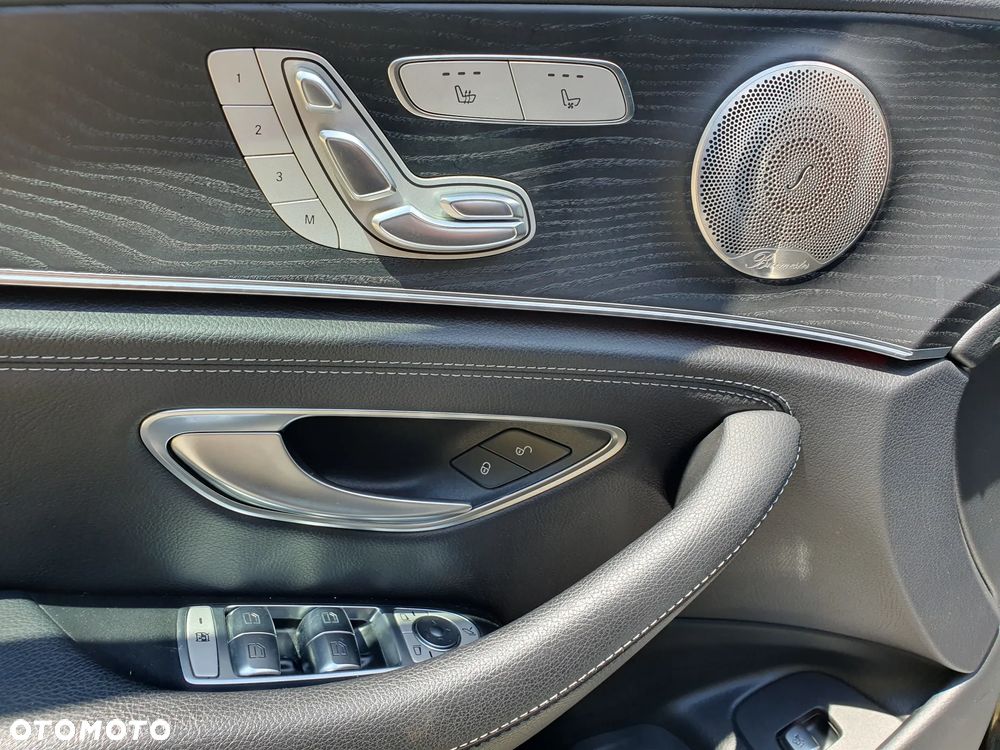 Mercedes-Benz Klasa E 400 d 4Matic 9G-TRONIC AMG Line - 17