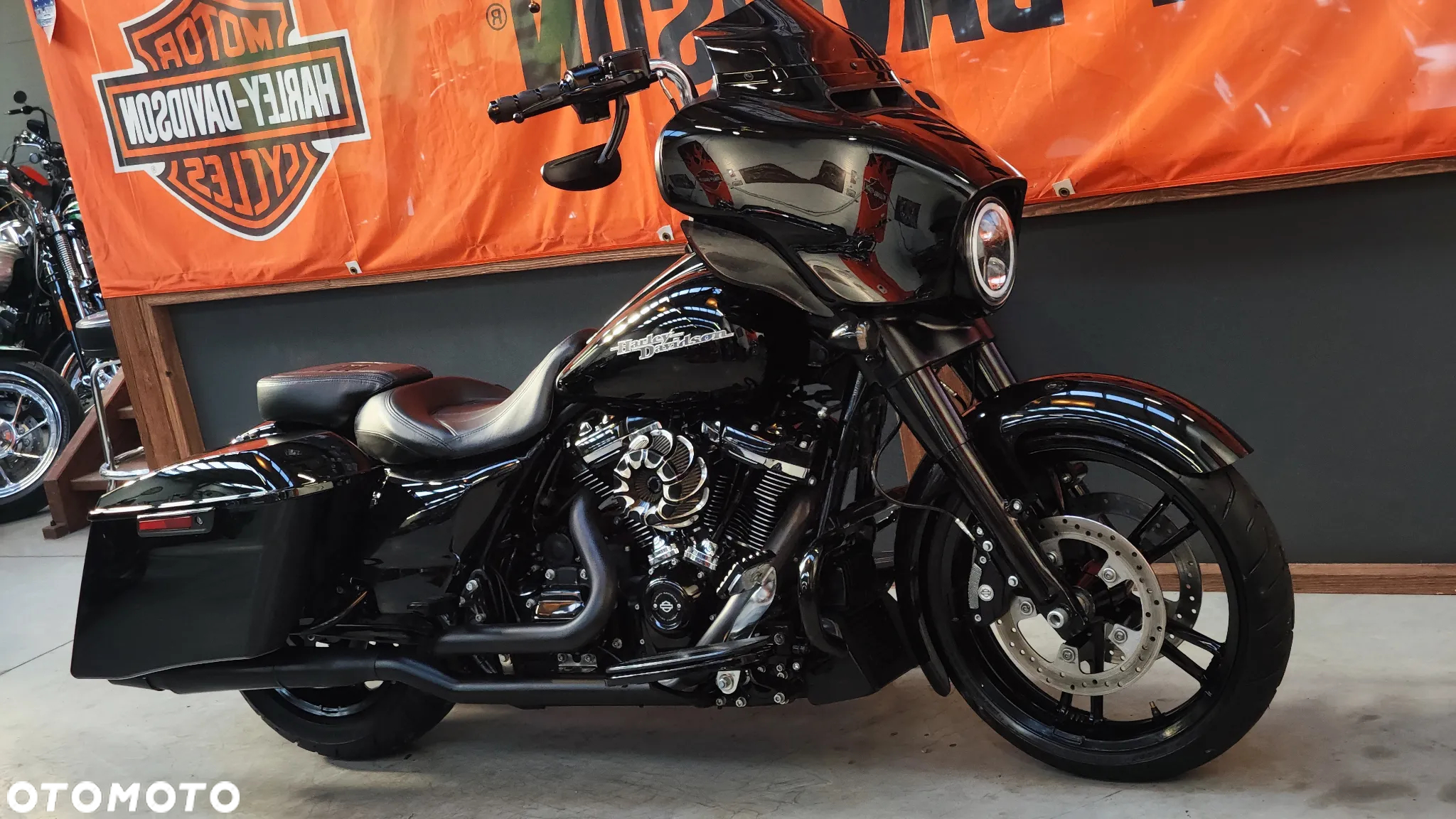 Harley-Davidson Touring Street Glide - 33