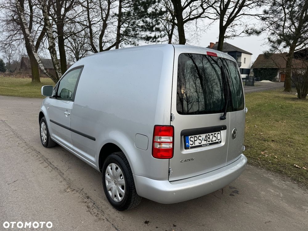 Volkswagen Caddy - 9