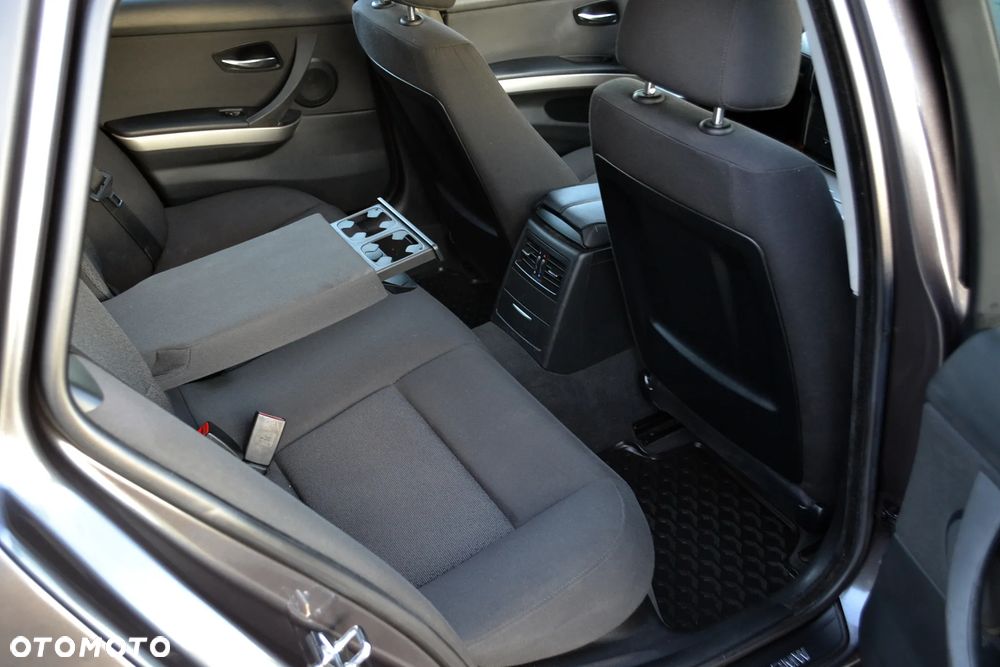 BMW Seria 3 320d DPF - 7