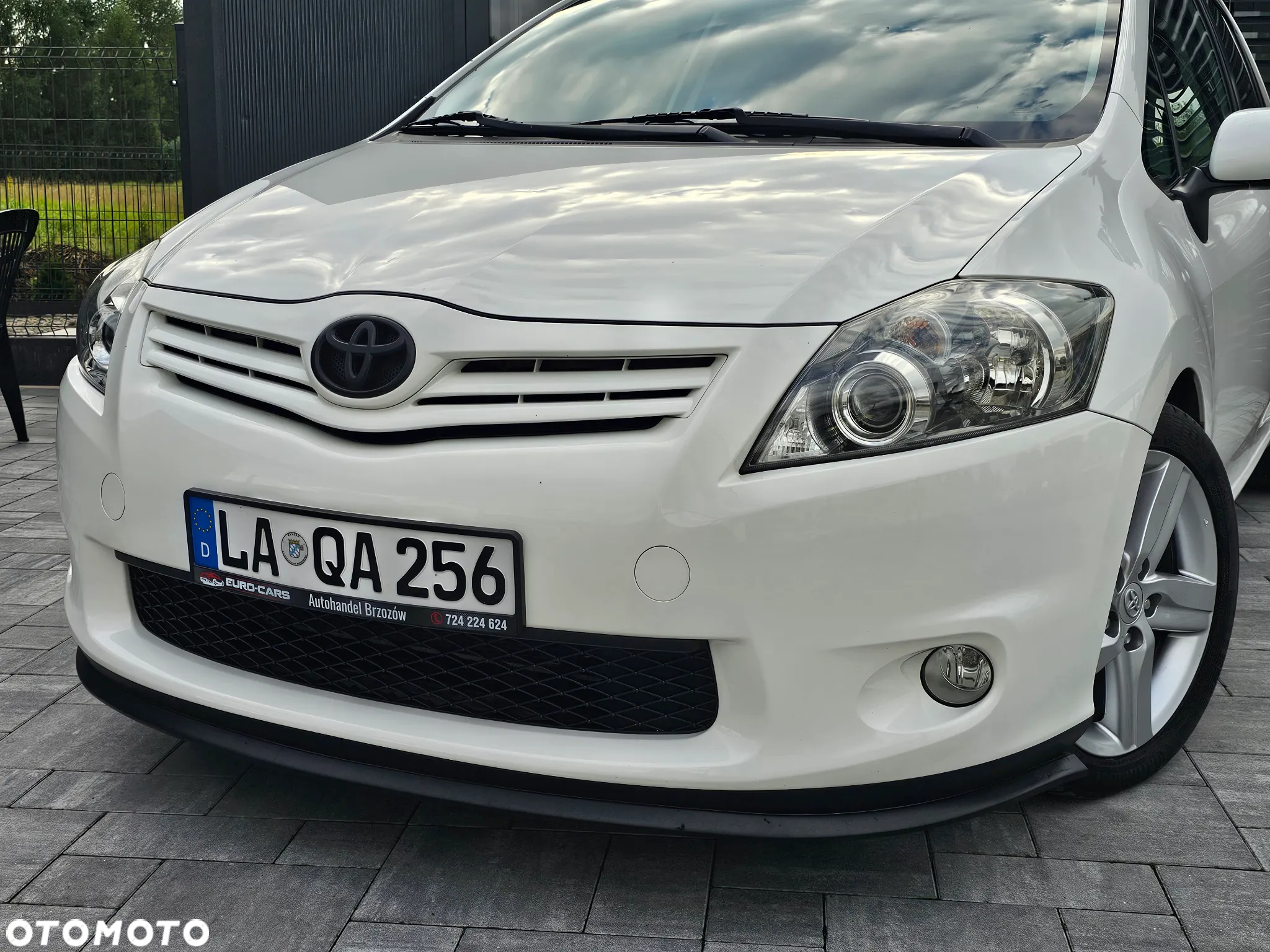 Toyota Auris 1.6 Premium - 18