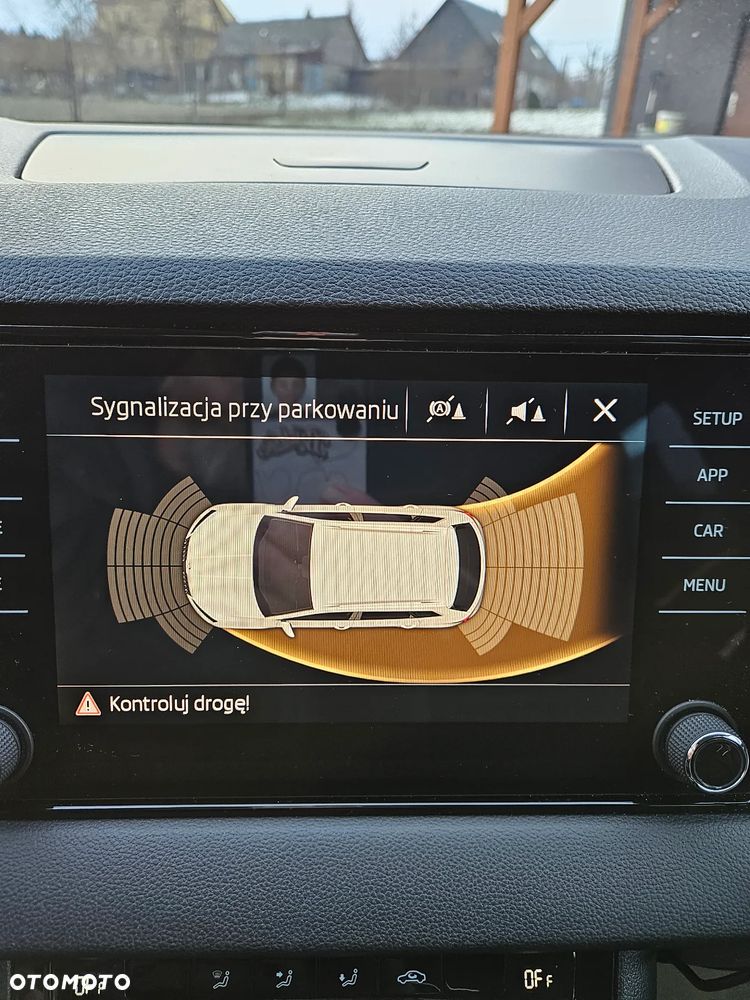 Skoda Karoq 1.6 TDI 4x2 Ambition - 35