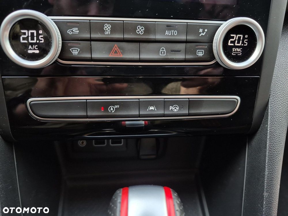 Renault Megane 1.3 TCe FAP R.S Line EDC - 23