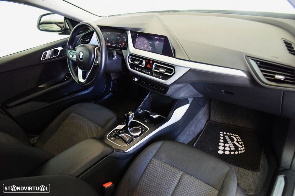 BMW 216 Gran Coupé d Advantage - 24