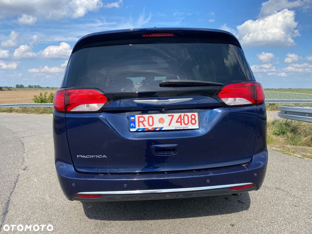 Chrysler Pacifica - 9